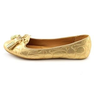 Gold Coach Dahlila Flats!